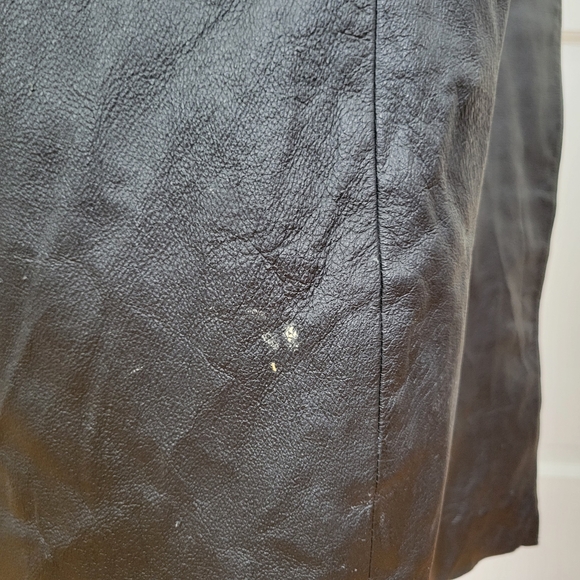 Liz Baker Leather Trench Coat - Picture 10 of 13